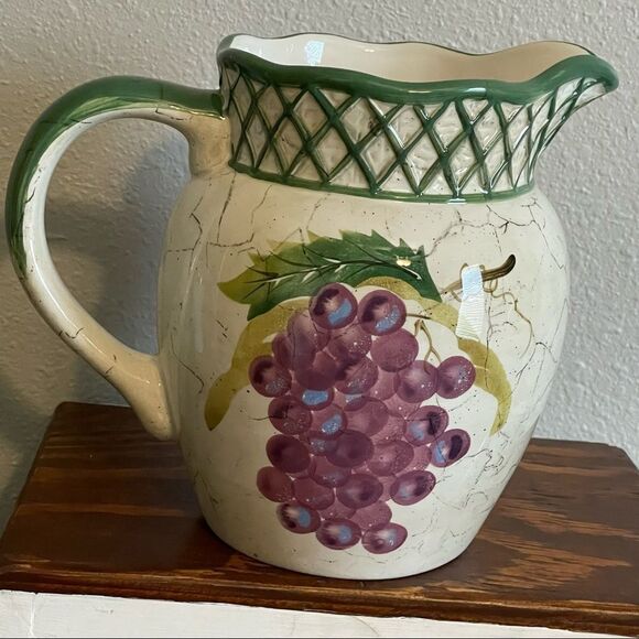 Vintage Raymond Waites Cornucopia 7.5" Grapes Large Milk Pitcher With Handle - Picture 2 of 10